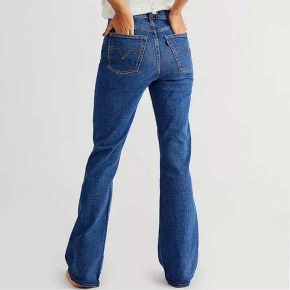 Levi's Ribcage High Rise Bootcut Jeans - Picture 7 of 16